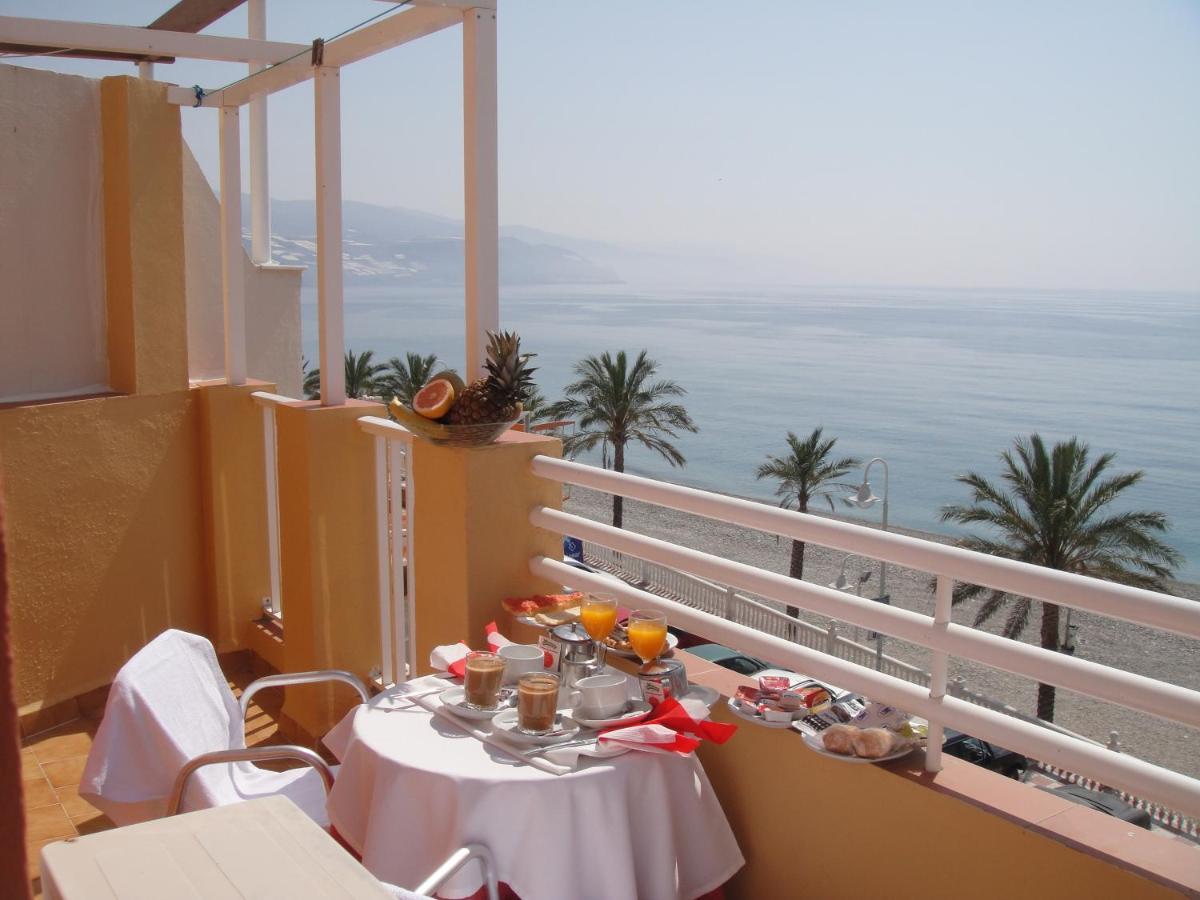 Hostal Costa Sol Castell de Ferro Eksteriør billede